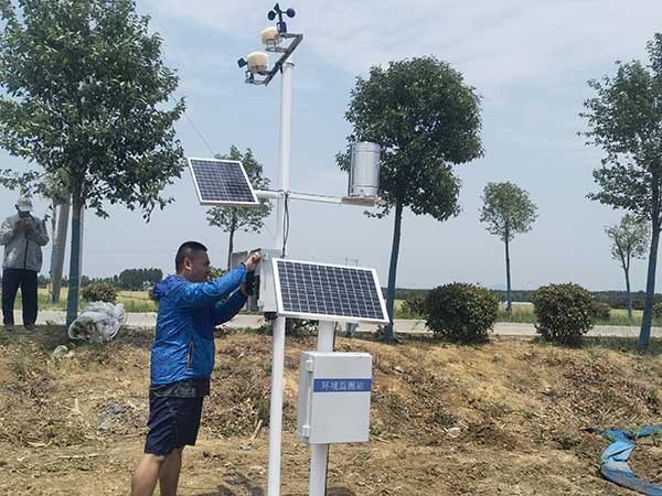 泰安東平接山鎮(zhèn)周徐莊村農(nóng)業(yè)氣象觀測(cè)站安裝案例